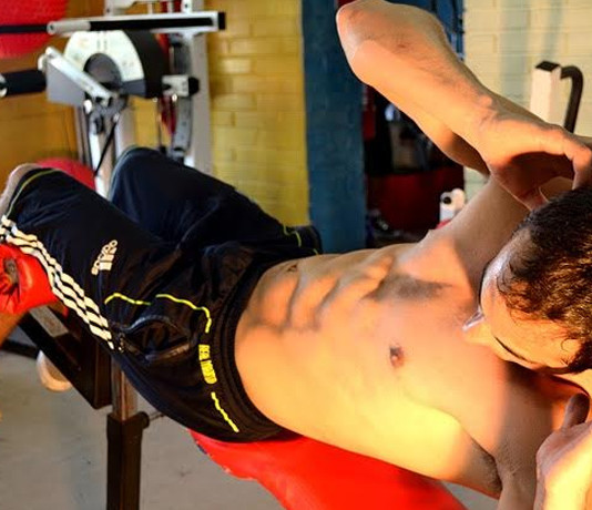 Chcete velké svaly? Nezapomínejte na základní cviky!