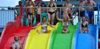 Na Slovensku jako u moře: v Aquaparku a termálním koupališti Velký Meder